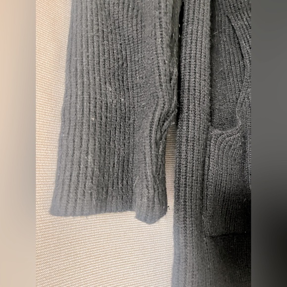 Long black cardigan - Picture 4 of 6